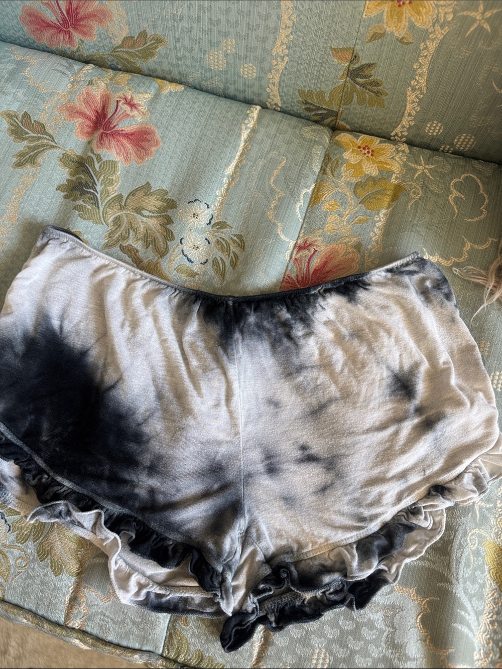 Brandy Melville Black and Gray Tie-Dye Shorts